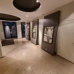 Kreutzwaldi Penthouse Hotel