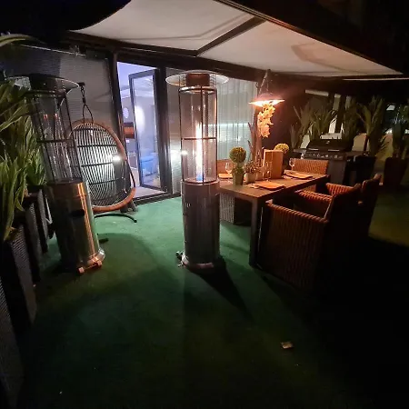 Kreutzwaldi Penthouse 호텔 탈린