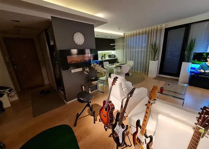 Kreutzwaldi Penthouse 호텔 탈린