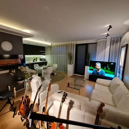 Hotel Kreutzwaldi Penthouse *